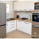 Villa Luketini Dvori, Primosten