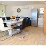 Villa Luketini Dvori, Primosten *
