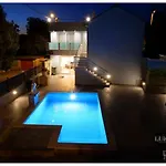 Villa Luketini Dvori, Primosten