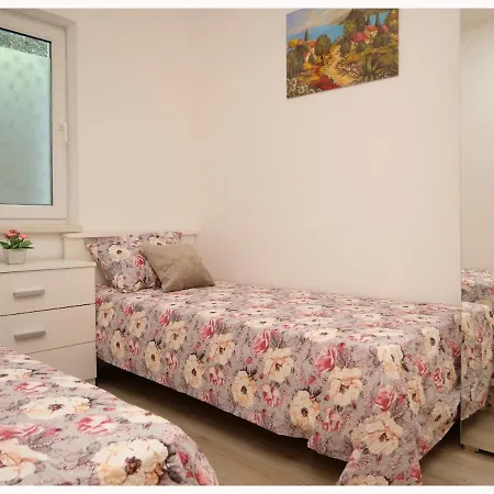 Villa Luketini Dvori, Primosten *
