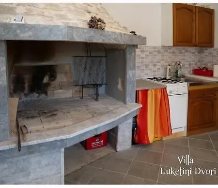 Luketini Dvori, Primosten * Krusevo (Sibenik-Knin)