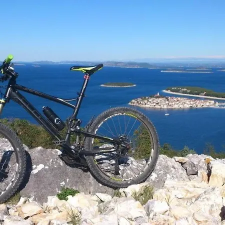 别墅 Luketini Dvori, Primosten Krusevo (Sibenik-Knin)