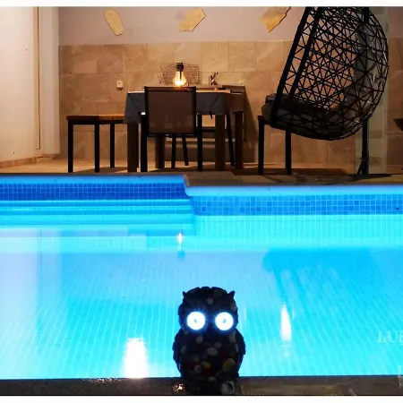 Luketini Dvori, Primosten Villa *