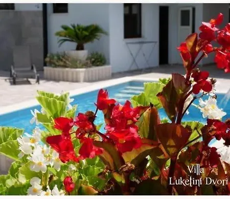 Luketini Dvori, Primosten Krusevo (Sibenik-Knin)