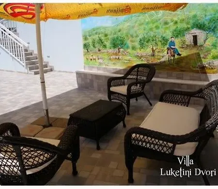 Luketini Dvori, Primosten Вилла