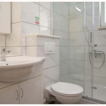 Luketini Dvori, Primosten * Krusevo (Sibenik-Knin)