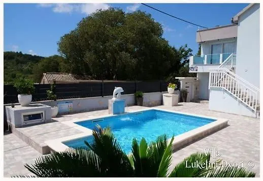 Luketini Dvori, Primosten * Krusevo (Sibenik-Knin)